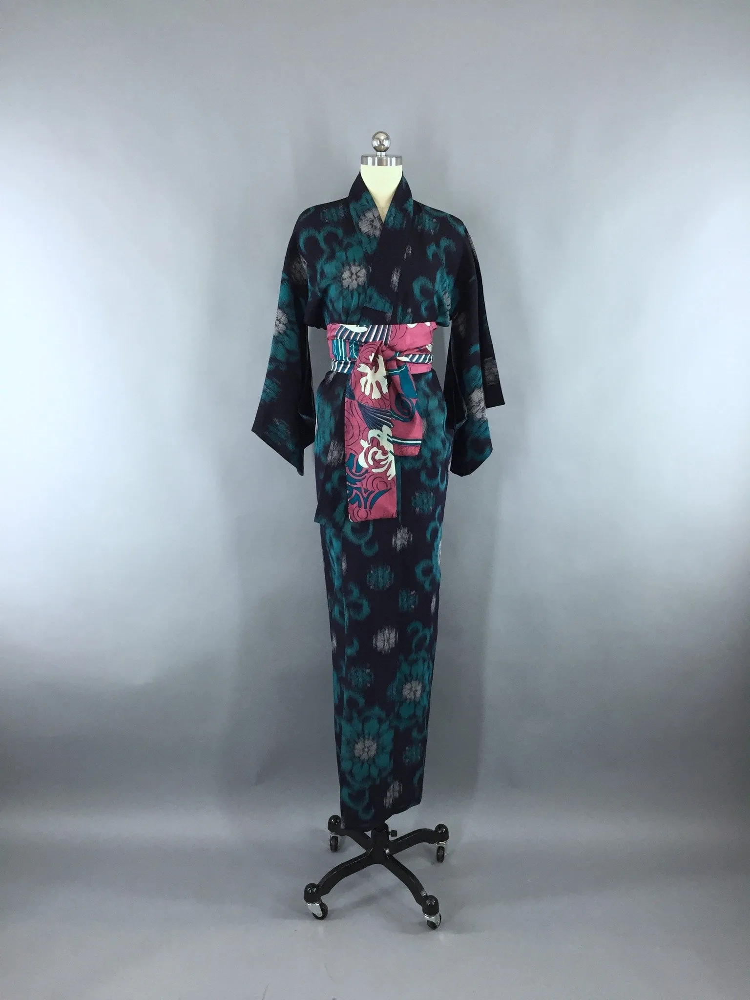 1930s Vintage Silk Kimono Robe / Black & Turquoise Blue Ikat