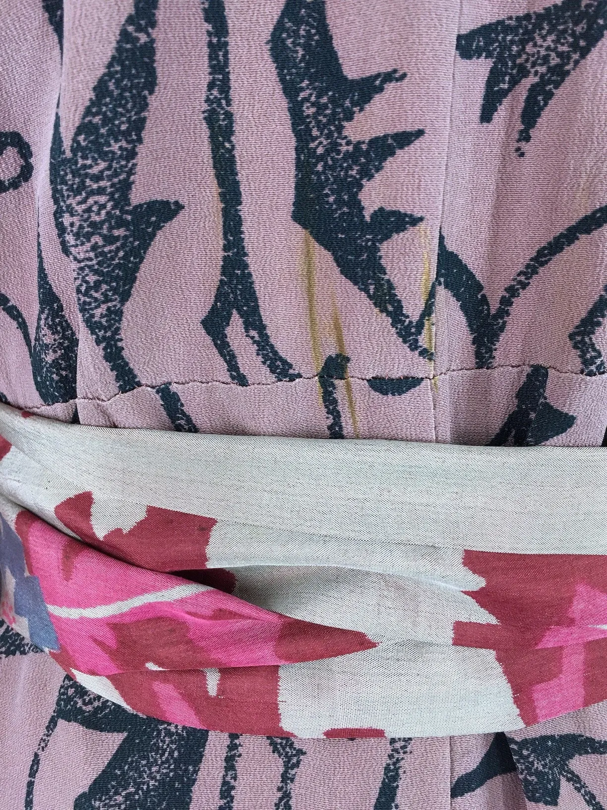 1950s Vintage Silk Kimono Robe / Mauve Purple Floral Ivy