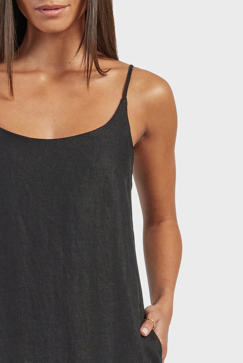 ACADEMY BRAND - Essential Linen Slip Dress - Black