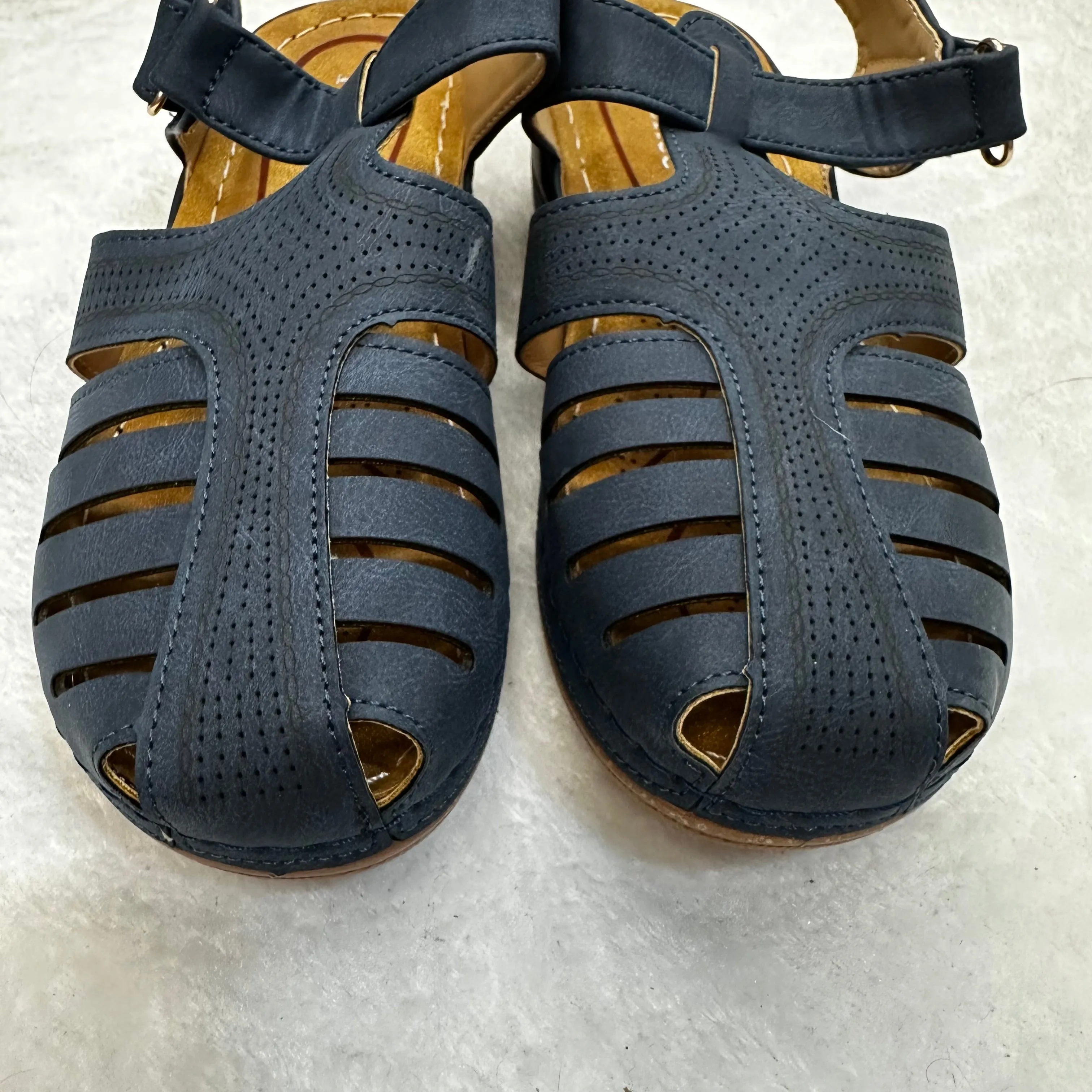 Blue Sandals Flats Clothes Mentor, Size 6