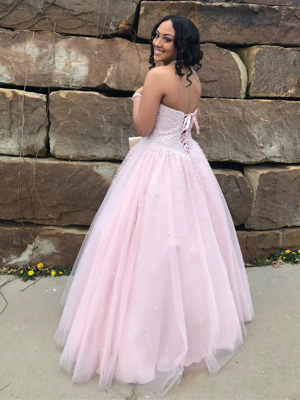 Chic Tulle Sweetheart Neckline Floor-length Ball Gown Prom Dresses With Pearls PD159