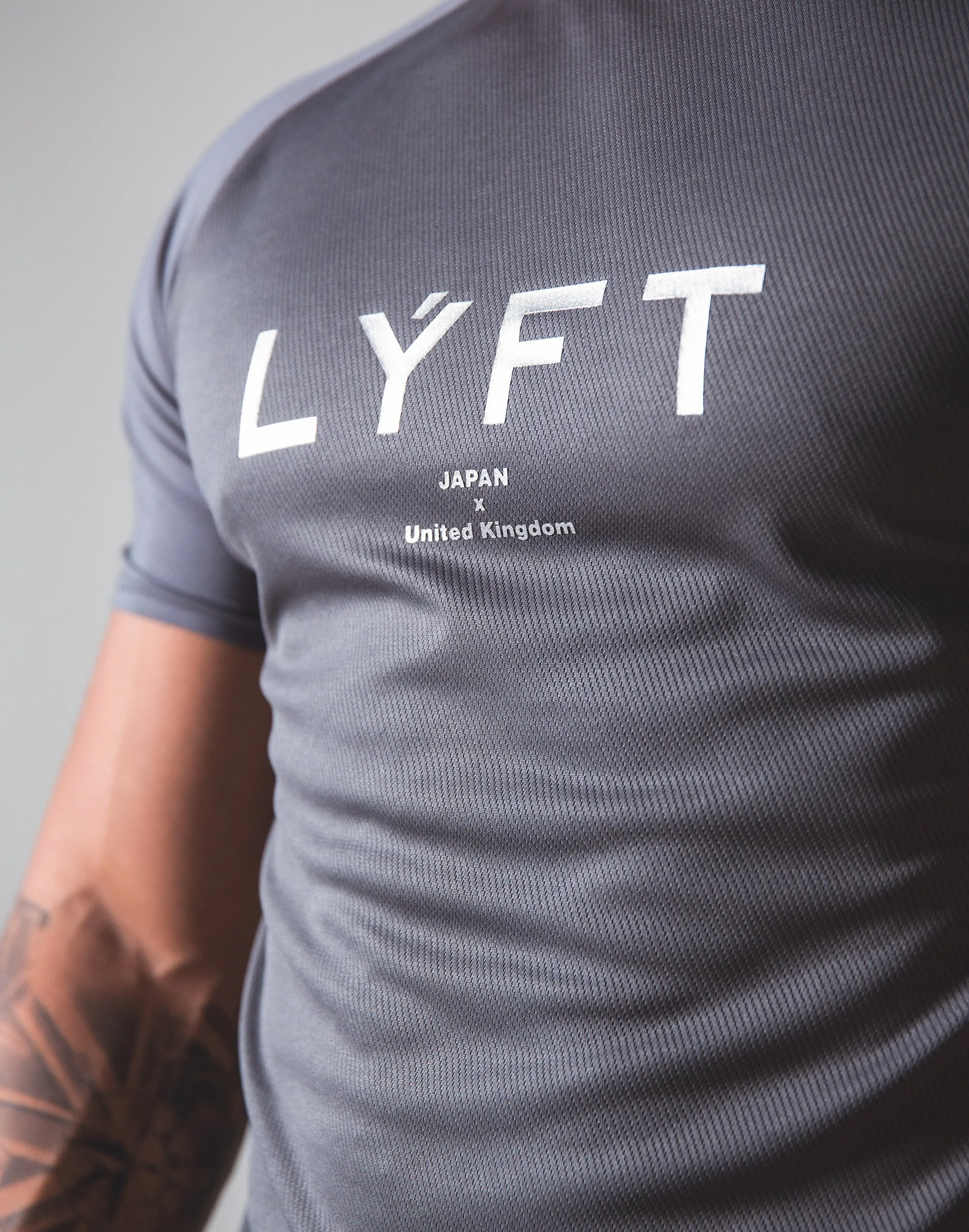 Combi Mesh Training T-Shirt v2 - Grey