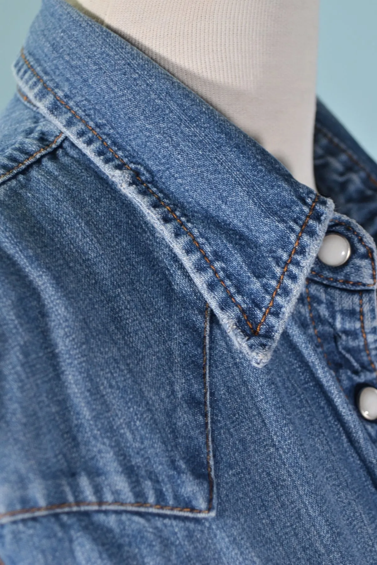 SOLD 90s Levis Denim Pearl Snap Western Blouse/Shirt, Red Tab Y2K  M